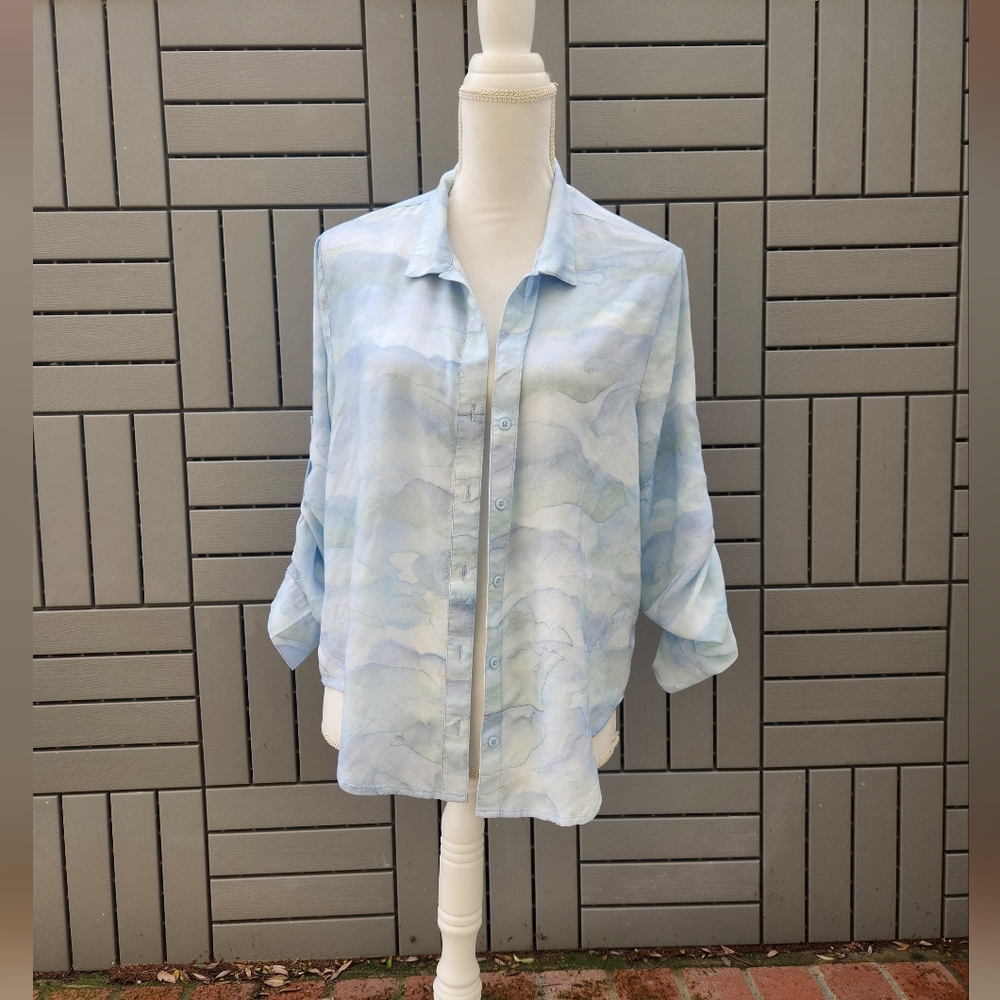 Cloth and Stone Capri Button Down by Anthropology